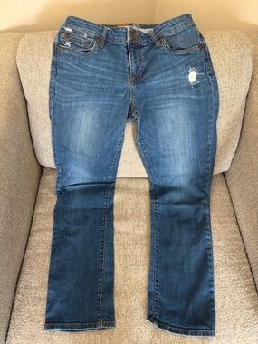 Kut from the Kloth straight leg mid-rise jeans